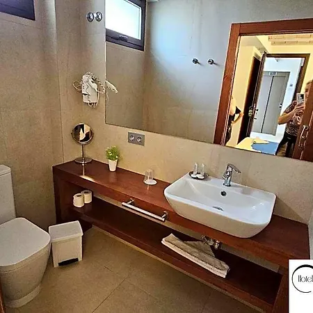 Isla Plana Hotel