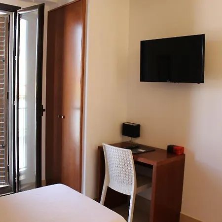 Hotel Isla Plana 3*